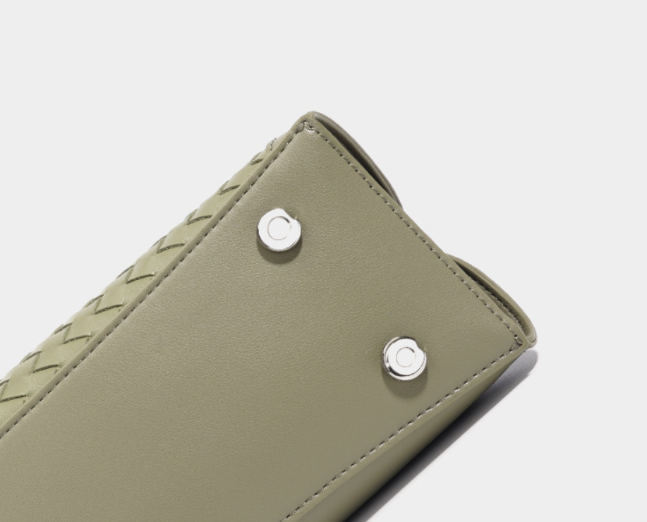 The Luna bag